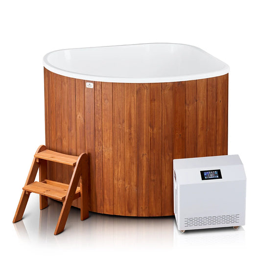 Scandinavian Corner Cold Plunge With Cold Water